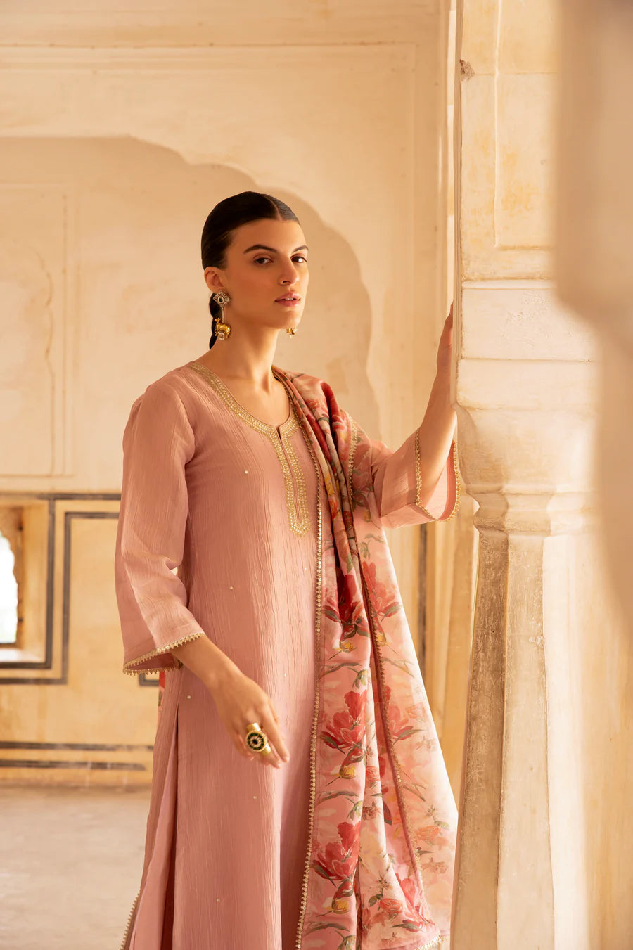 PINK EMBROIDERED ROUND NECKLINE KURTA SET