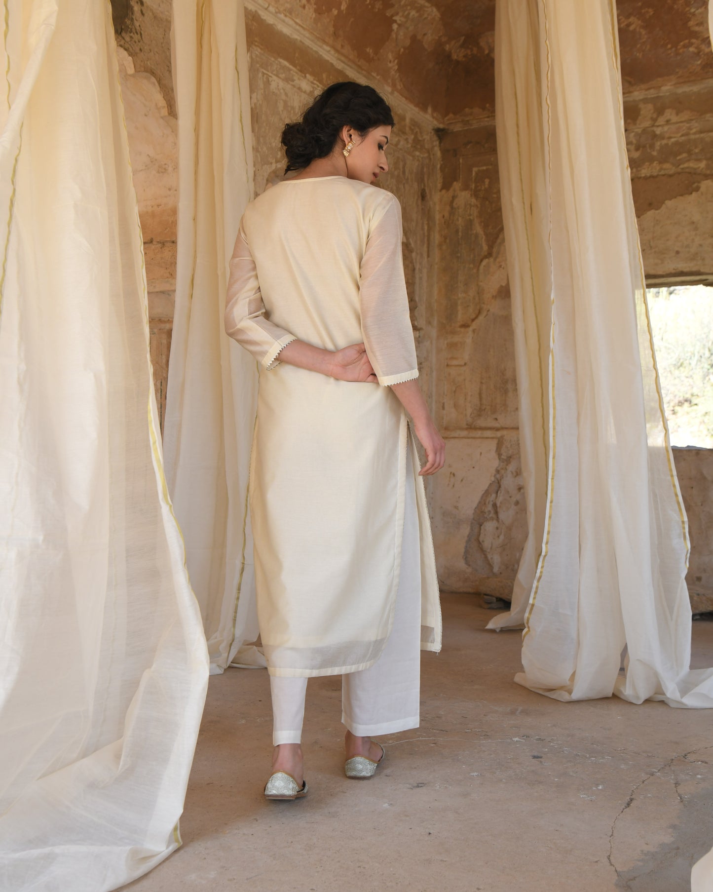 OFF-WHITE MEHER KURTA SET