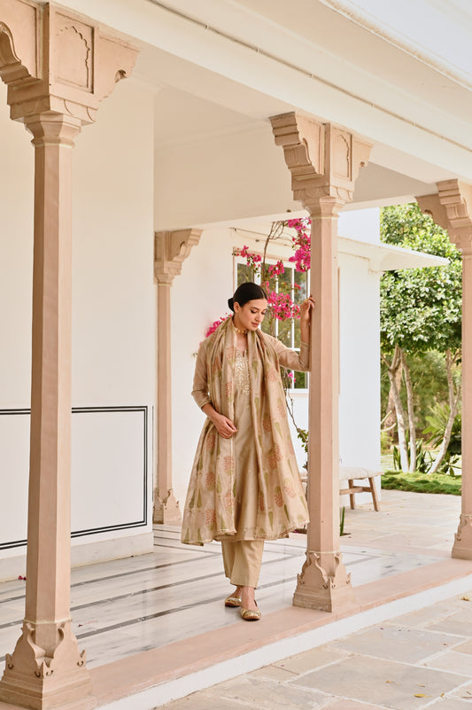 BEIGE CHANDERI GOTA PATTI KURTA SET