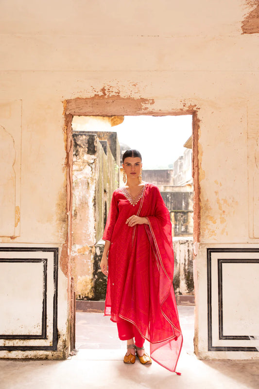 PINK V-NECK EMBROIDERED KURTA SET