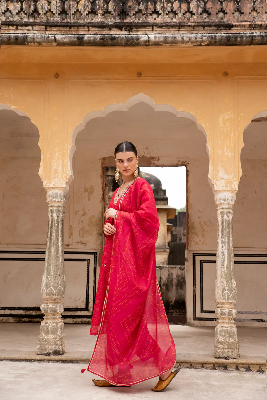 PINK V-NECK EMBROIDERED KURTA SET