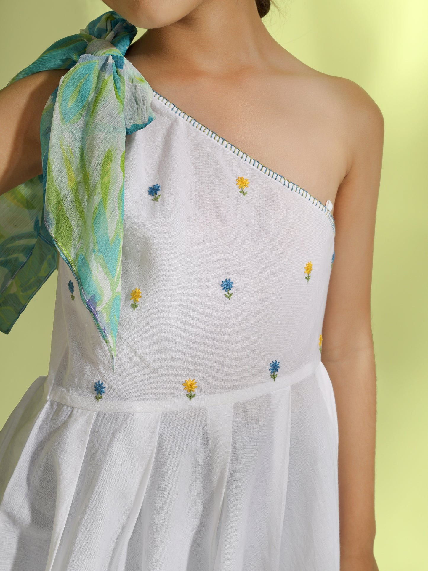 Jiyara White One Shoulder Top