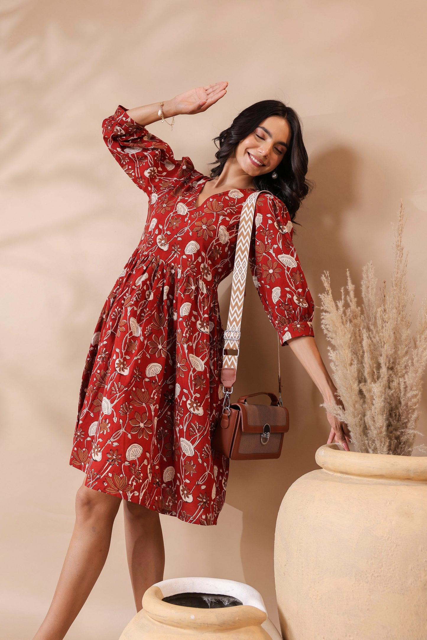 Bagru Printed V-Neck Printed Midi Dress