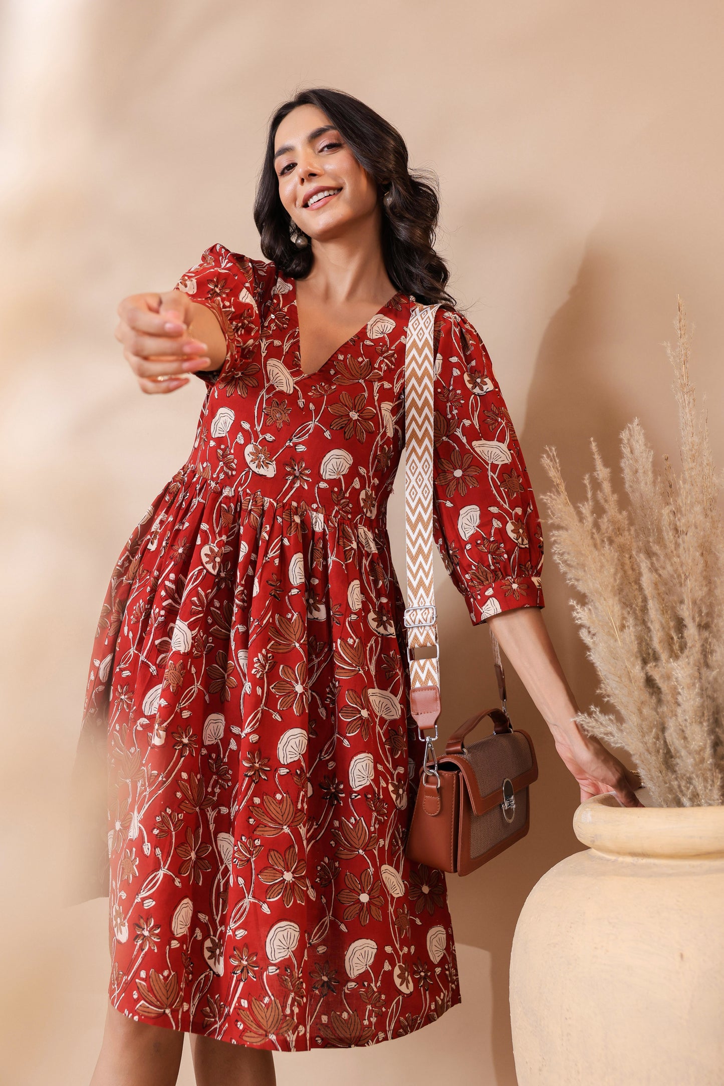 Bagru Printed V-Neck Printed Midi Dress