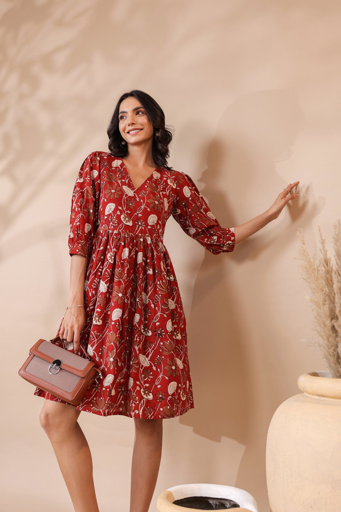 Bagru Printed V-Neck Printed Midi Dress