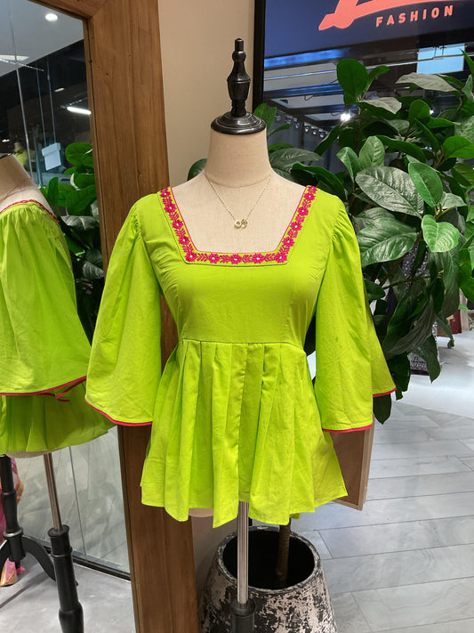 Embroidered Green Solid Sleeved Top