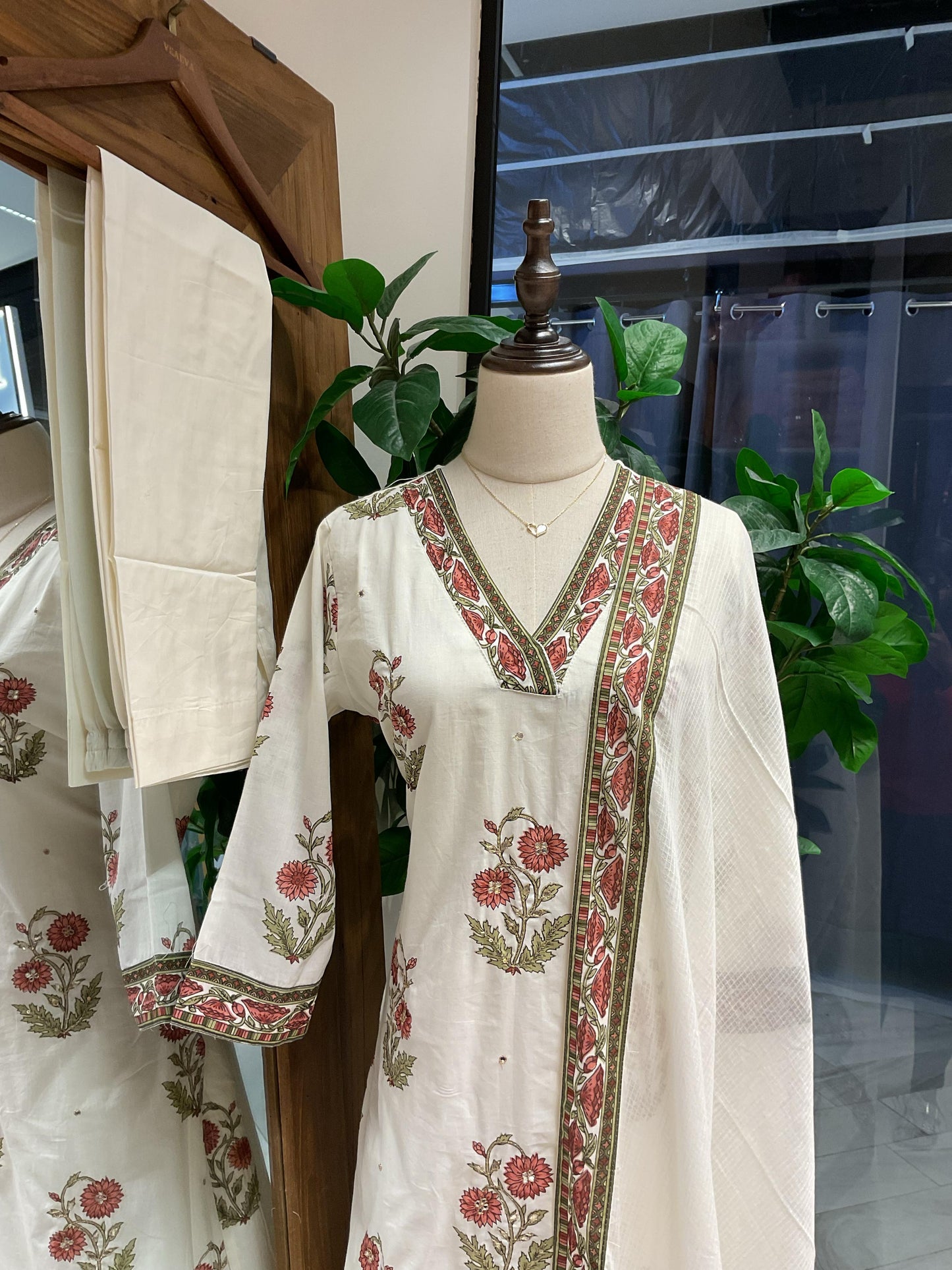 White Based Coral Suit Set