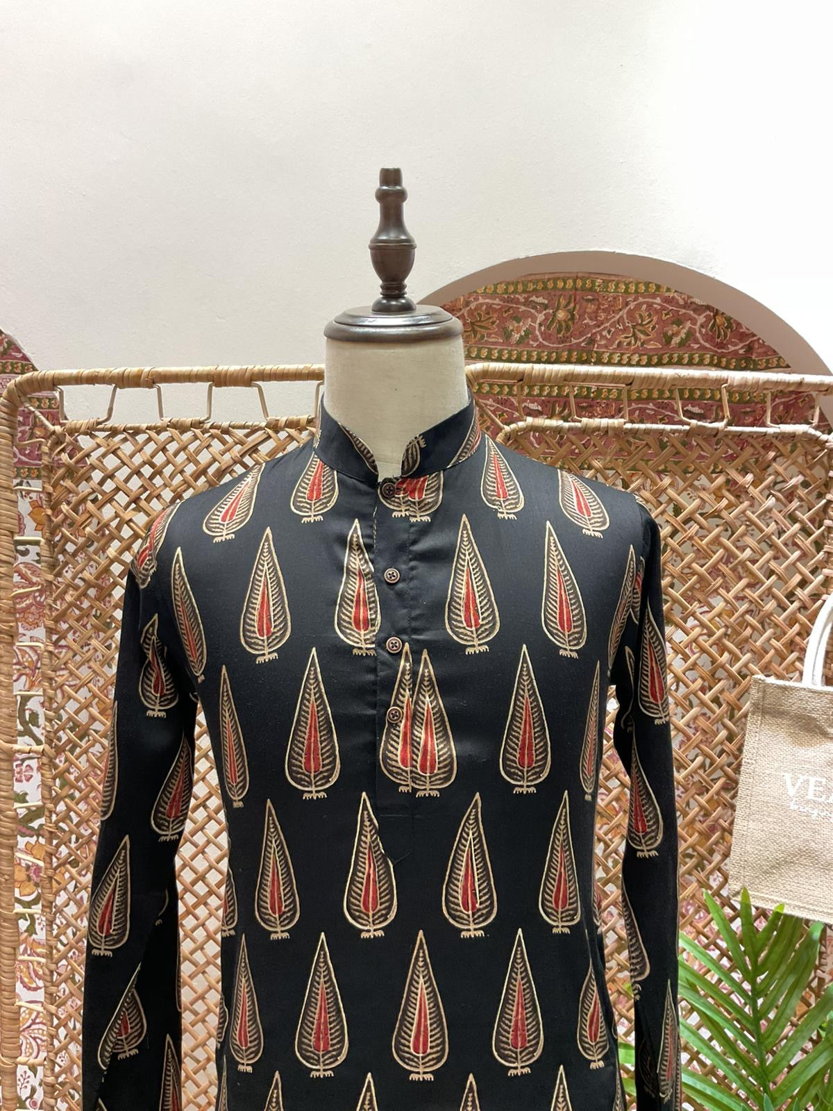Black and Red Printed Long Kurta